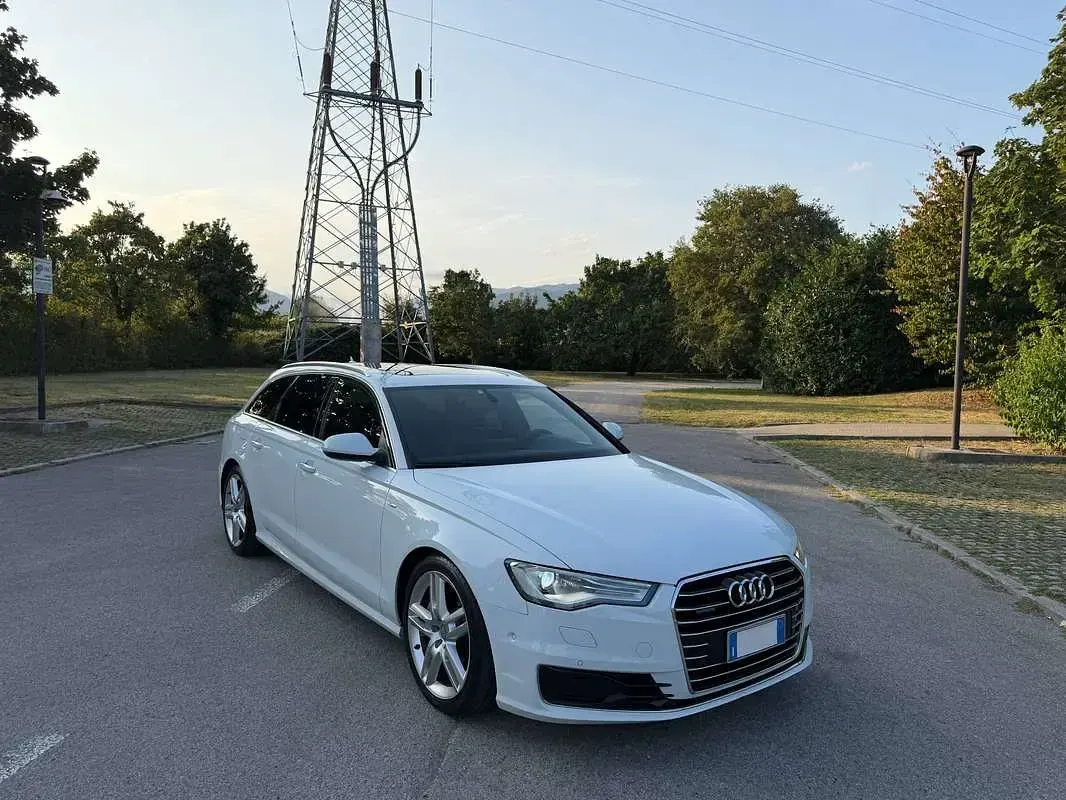 Usata Audi A6 Business 218 CV (160 kW) 2015 Bianco Station wagon