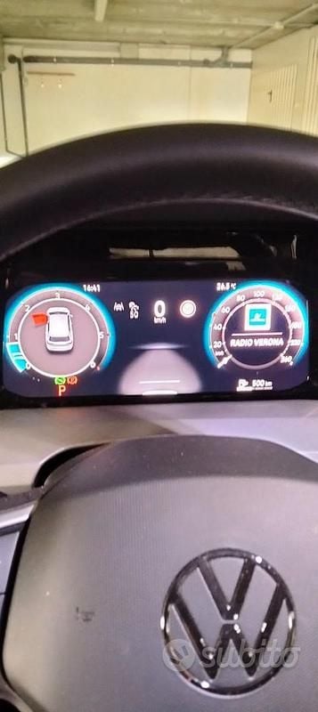 Nuova VW Golf VIII 2025 Grigio Berlina