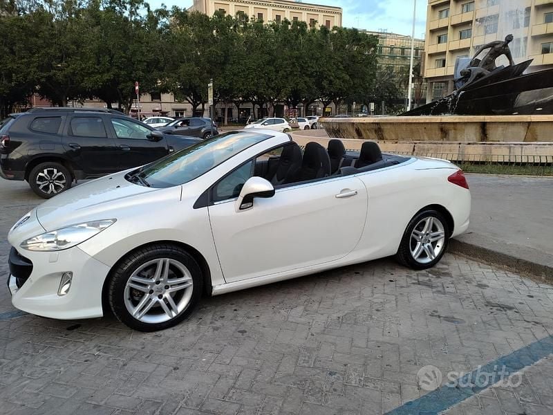 Bianco Usata 2010 Peugeot 308 CC Cabrio | 6500 € (Buon prezzo) - Immagine 1/4