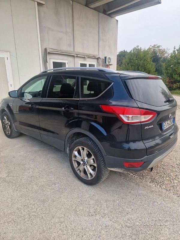 Usata Ford Kuga Titanium 150 CV (110 kW) 2015 Nero SUV