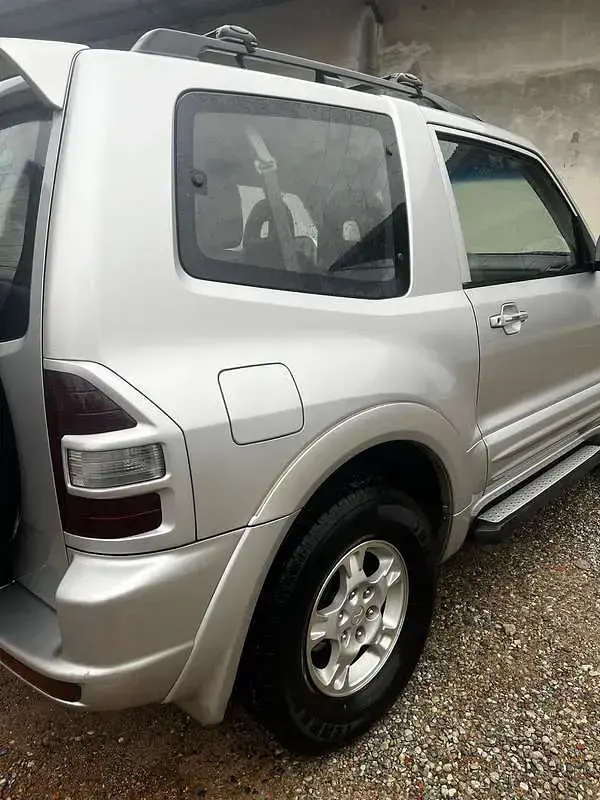 Usata Mitsubishi Pajero 160 CV (117 kW) 2002 SUV