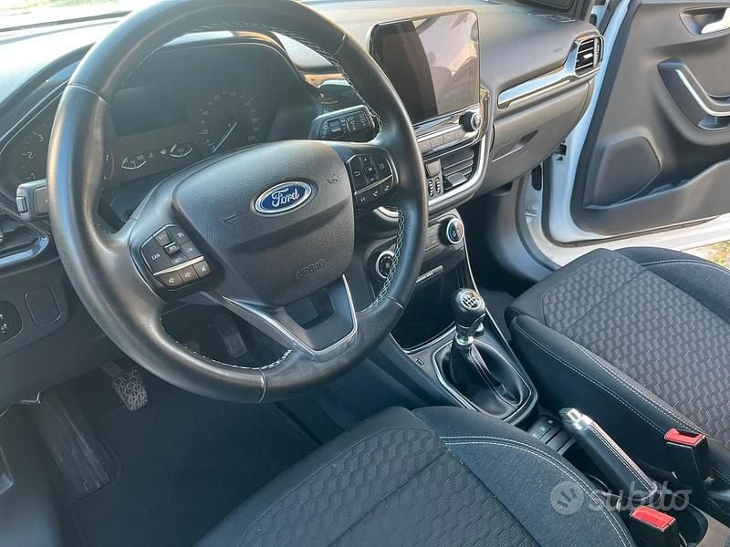 Usata Ford Puma 125 CV (91 kW) 2021 Bianco Monovolume