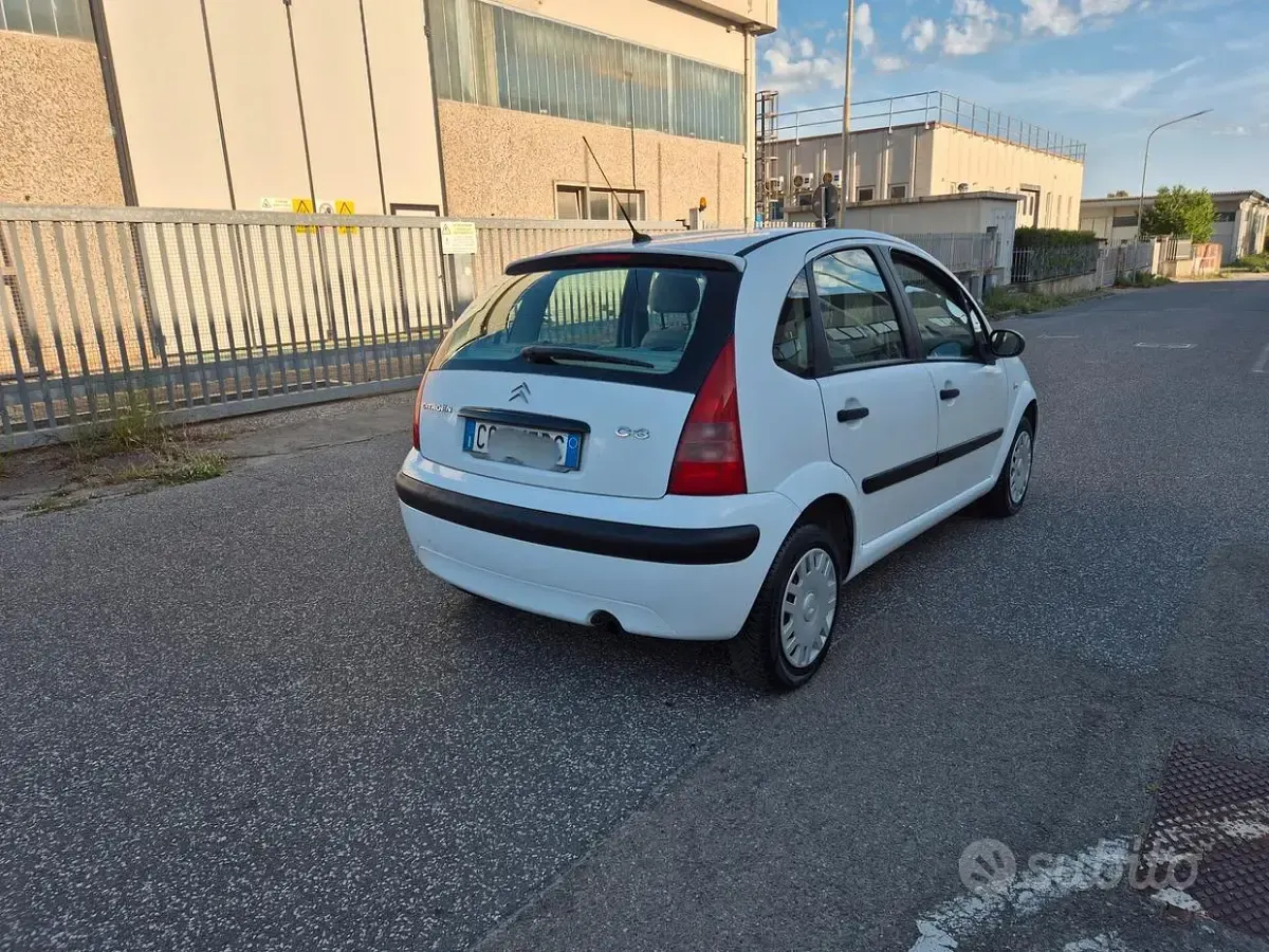 Usata Citroën C3 Elegance 60 CV (44 kW) 2003 Bianco Berlina