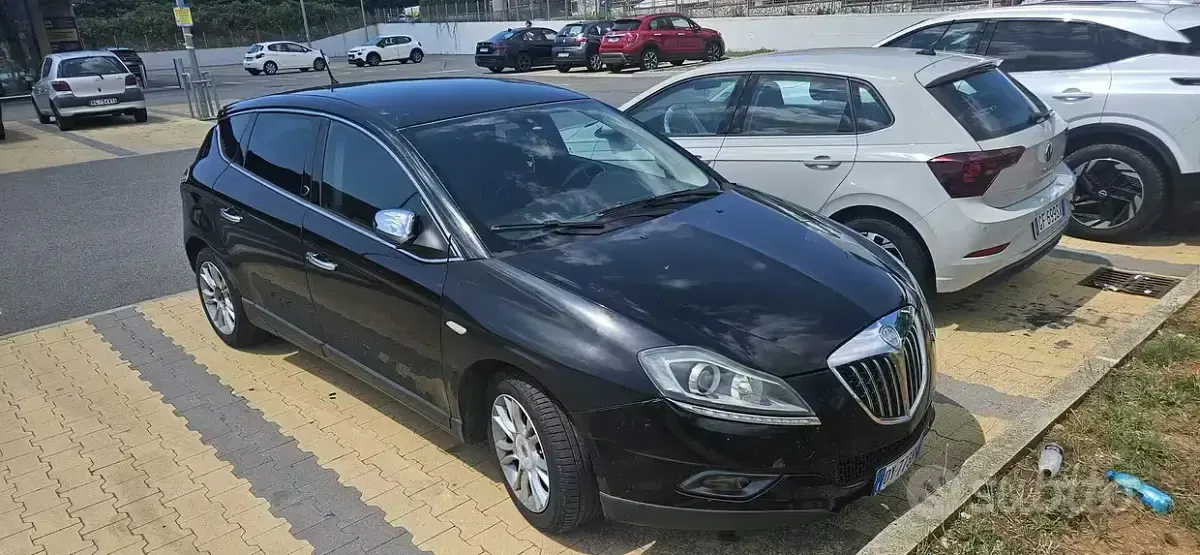 Usata Lancia Delta 120 CV (88 kW) 2009 Nero Utilitaria