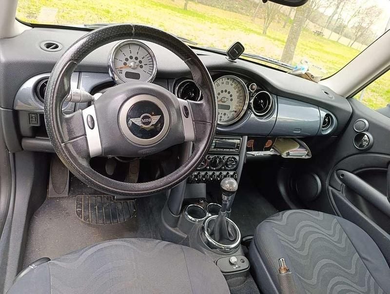 Usata Mini One D 75 CV (55 kW) 2004 Utilitaria