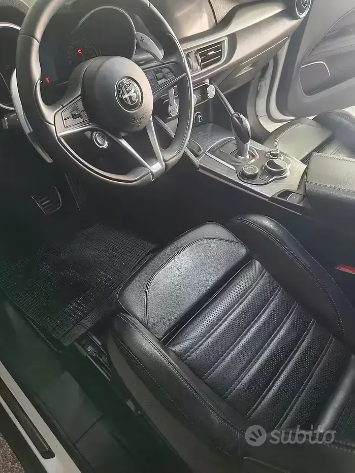 Usata Alfa Romeo Stelvio 209 CV (153 kW) 2018 Bianco SUV