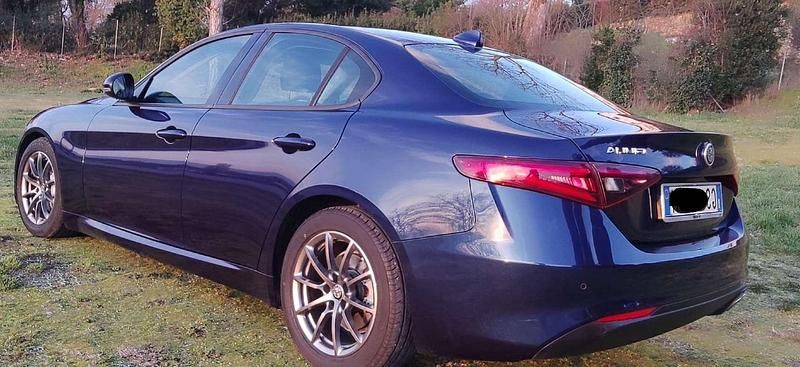 Usata Alfa Romeo Giulia Business 136 CV (100 kW) 2019 Berlina