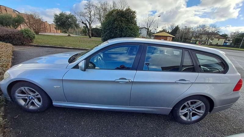 Usata BMW 320 Efficient Dynamics 177 CV (130 kW) 2009 Argento Station wagon