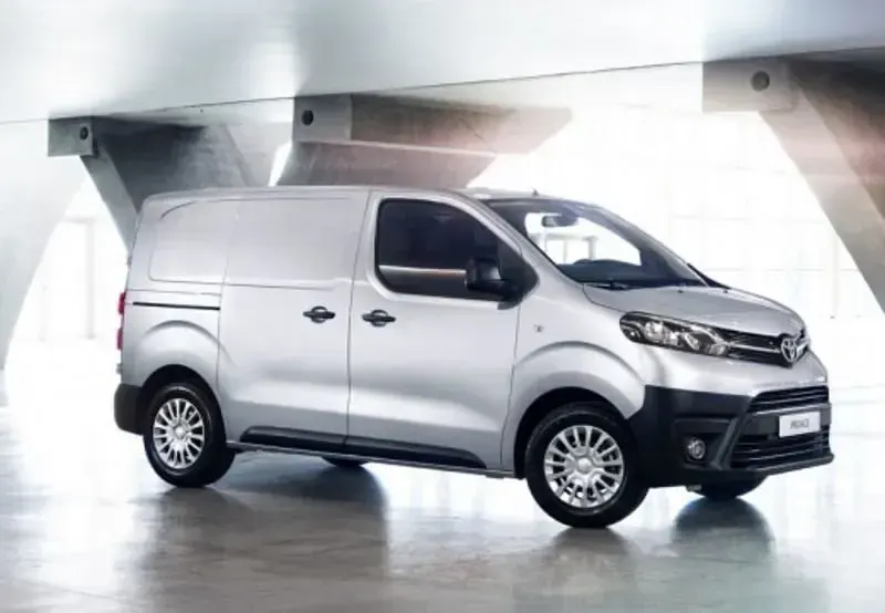 Usata Toyota Proace Comfort 120 CV (88 kW) 2024 Bianco Monovolume