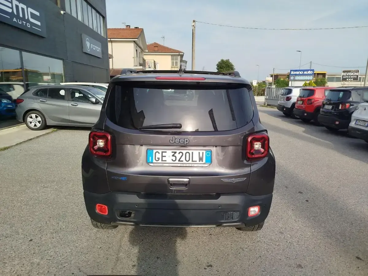 Usata Jeep Renegade Trailhawk 240 CV (176 kW) 2021 Grigio SUV