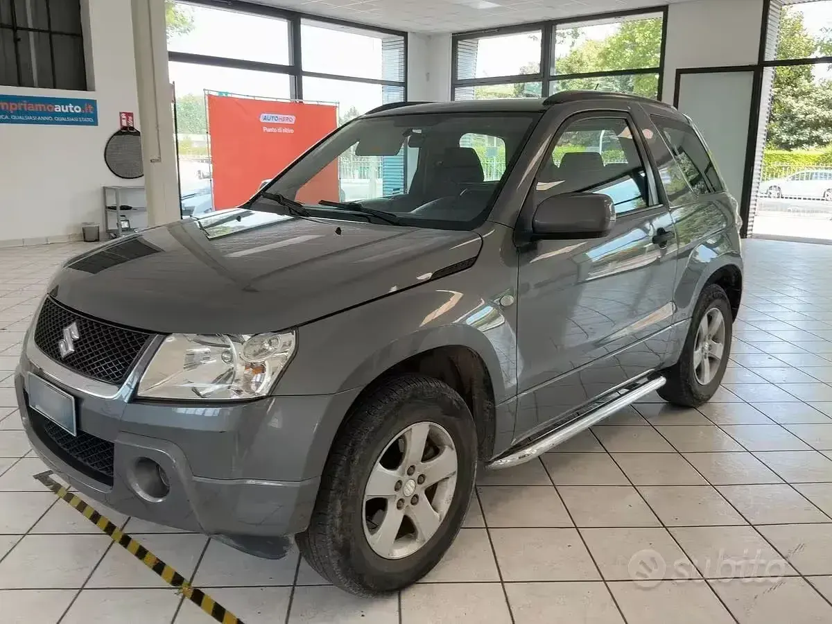 Usata Suzuki Grand Vitara Club 106 CV (77 kW) 2007 SUV