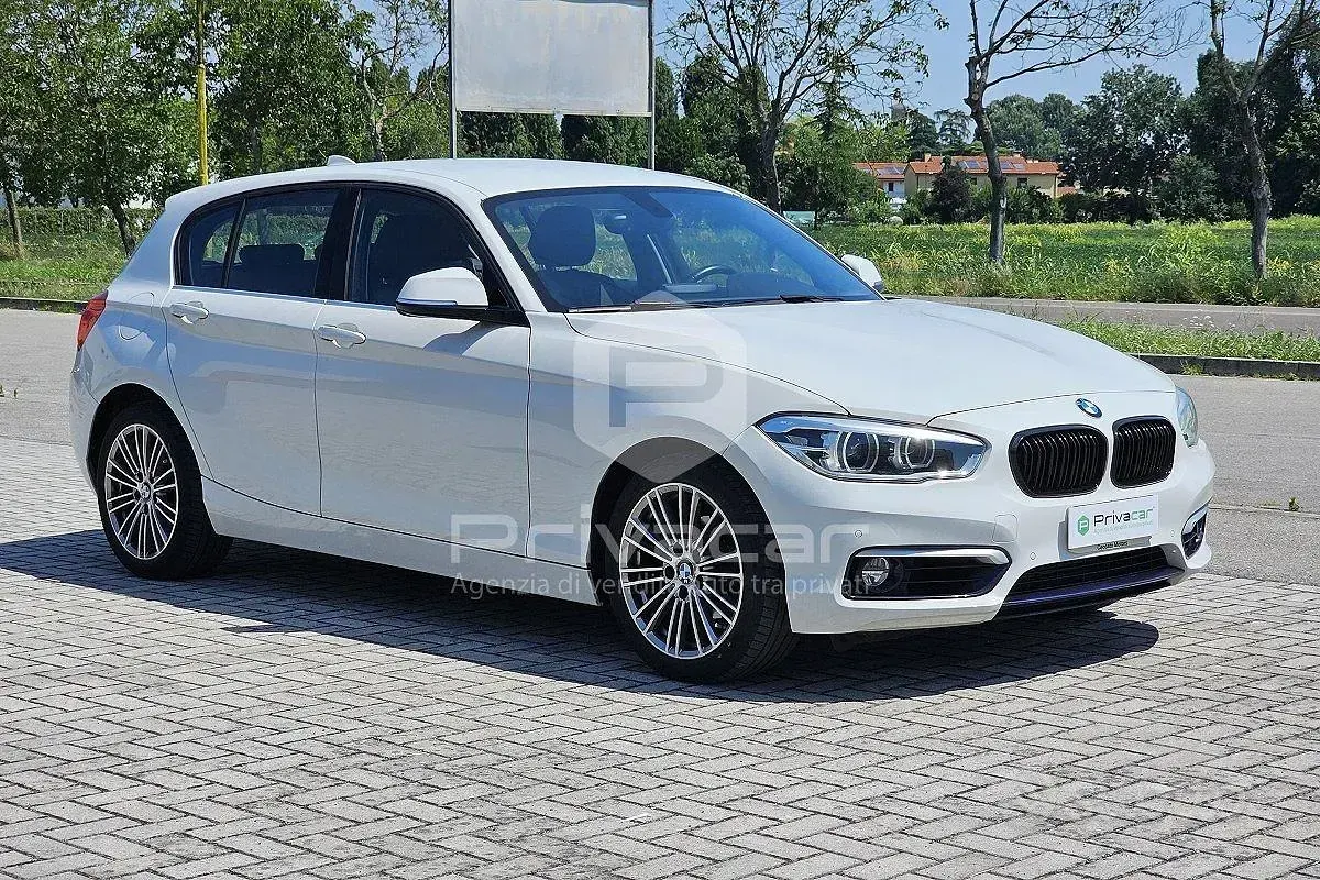Usata BMW 118 150 CV (110 kW) 2019 Bianco Utilitaria