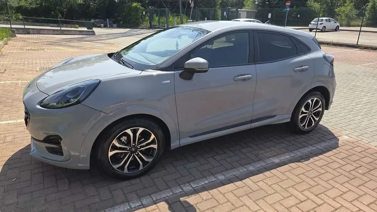 Usata Ford Puma ST-Line 125 CV (91 kW) 2021 Grigio SUV