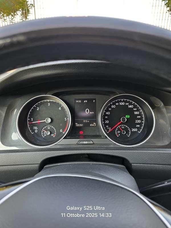 Begagnad VW Golf VII Business 116 HK (85 kW) 2019 Blå Sedan