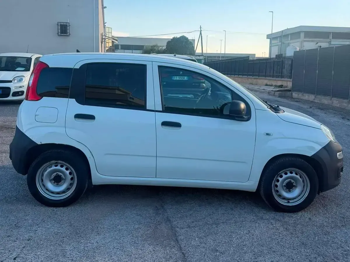Usata Fiat Panda Pop 69 CV (50 kW) 2019 Bianco Utilitaria