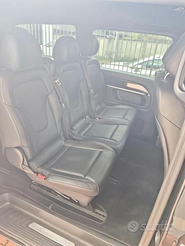 Usata Mercedes V250 2017 Nero Monovolume