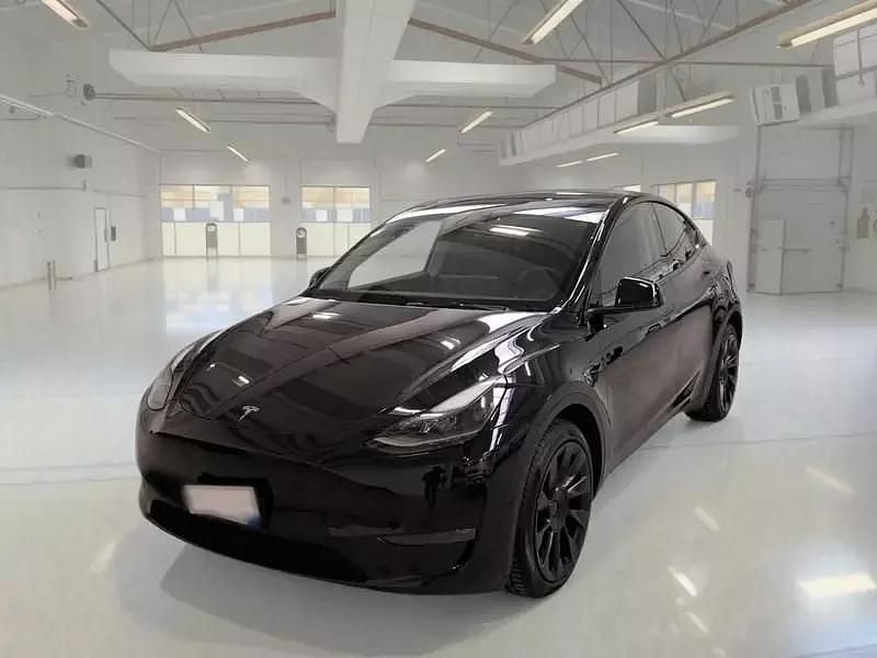 Usata Tesla Model Y 152 kW (208 CV) 2022 Nero SUV