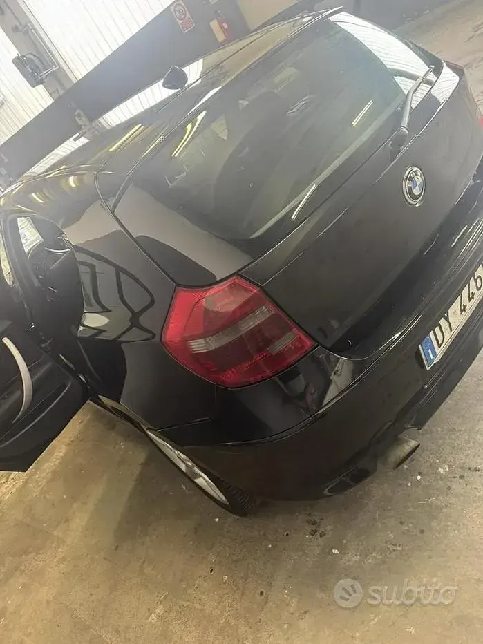Usata BMW 120 2009 Nero Utilitaria