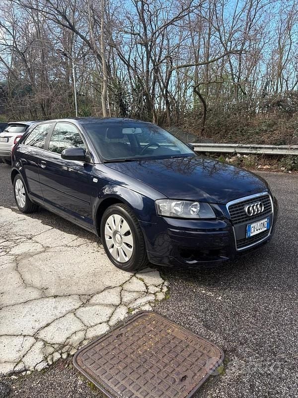 Usata Audi A3 Ambition 116 CV (85 kW) 2005 Blu Utilitaria