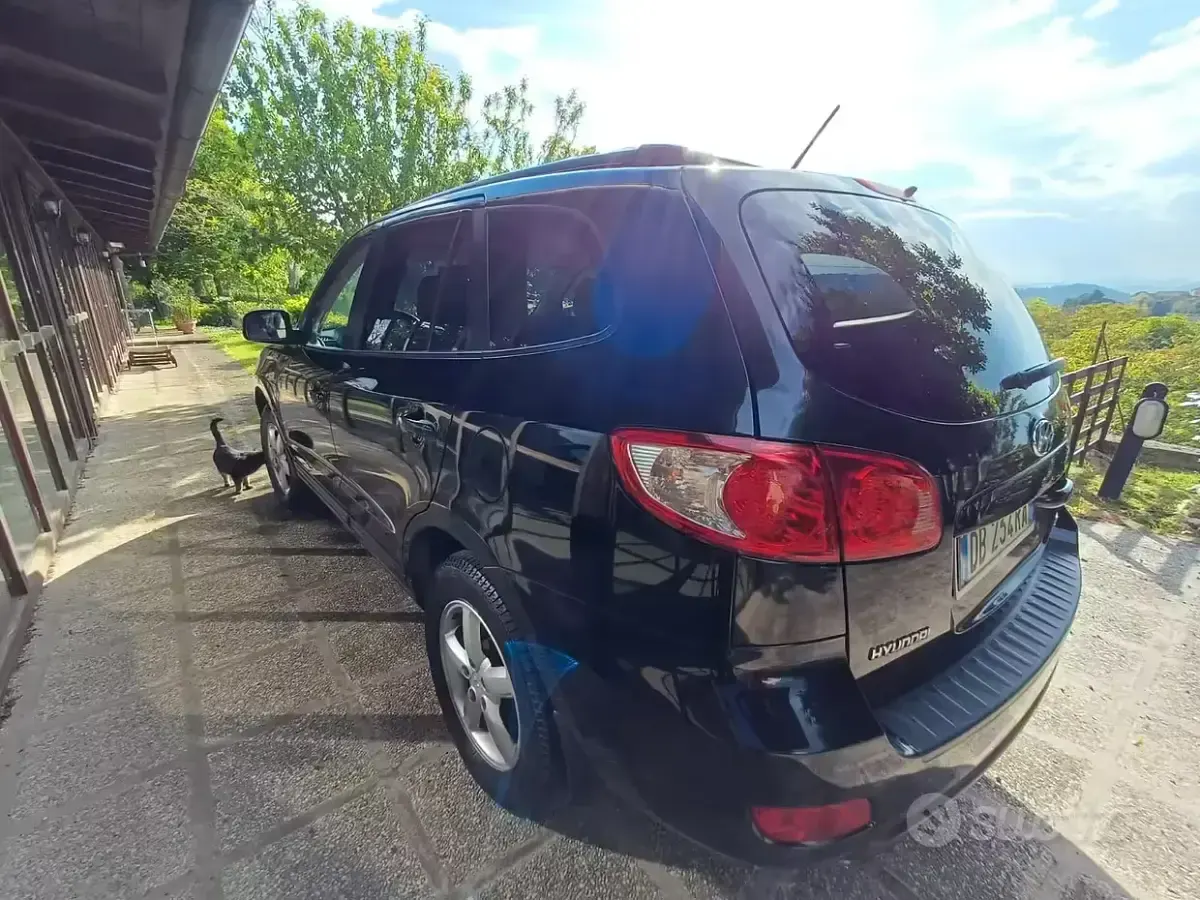 Usata Hyundai Santa Fe Active 155 CV (114 kW) 2006 Nero SUV