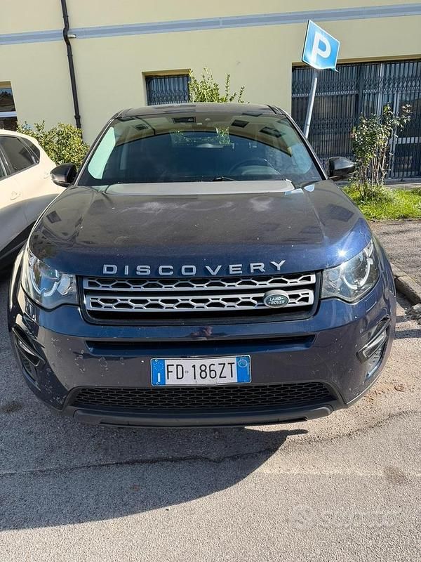 Blu Usata 2016 Land Rover Discovery Sport Pure SUV | 10.500 € (Buon prezzo) - Immagine 1/4
