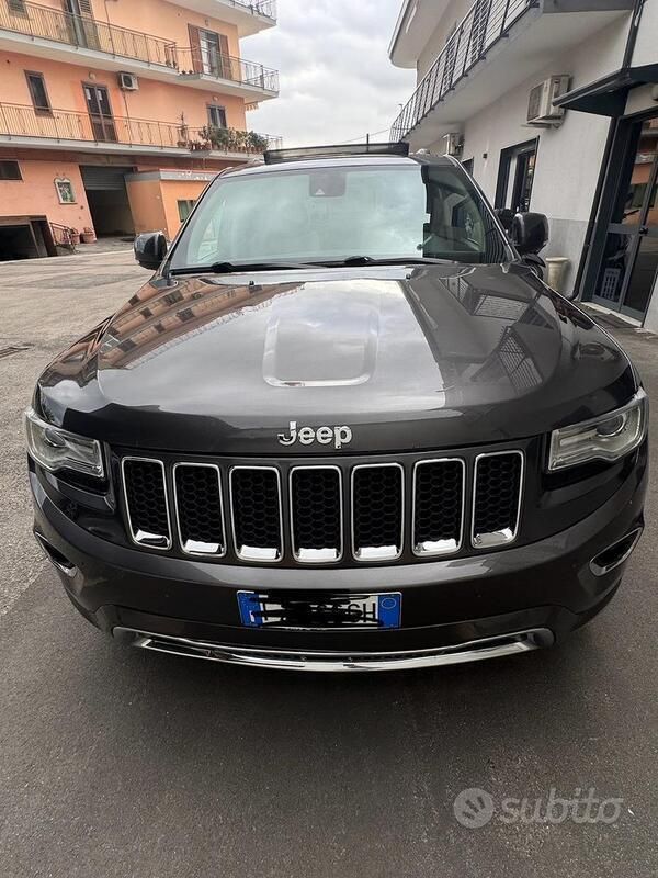 Usata Jeep Grand Cherokee Overland 286 CV (210 kW) 2015 Grigio SUV