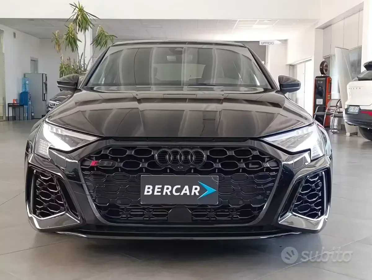 Usata Audi RS3 Sportback Comfort 400 CV (294 kW) 2023 Nero Utilitaria
