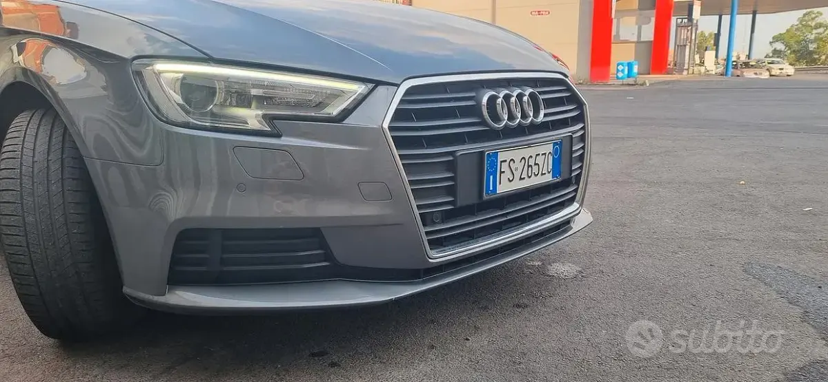 Usata Audi A3 116 CV (85 kW) 2019 Grigio Berlina