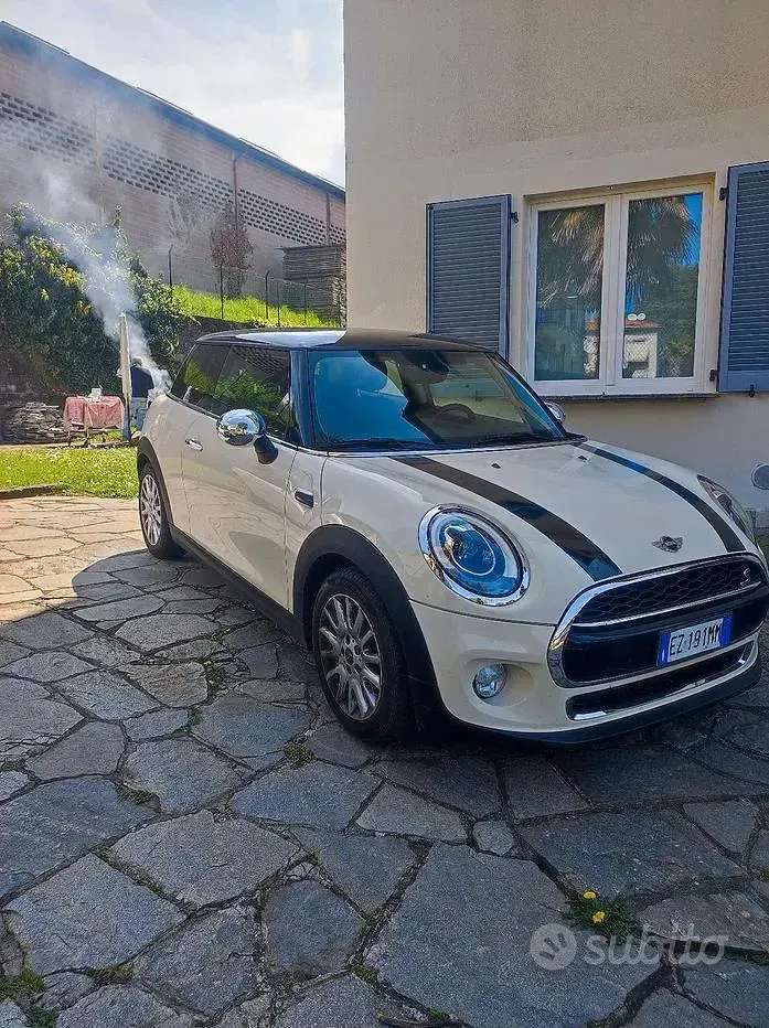 Usado Mini Cooper 136 HP (100 kW) 2015 Branco Citadino