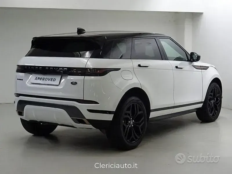 Usata Land Rover Range Rover evoque SE Dynamic 163 CV (119 kW) 2022 Fuji white SUV