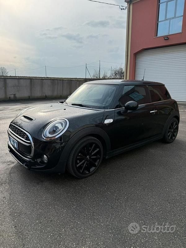 Usata Mini Cooper S 192 CV (141 kW) 2019 Nero Utilitaria