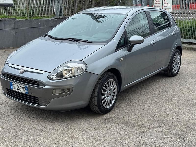 Usata Fiat Punto Evo Active 65 CV (47 kW) 2010 Grigio Utilitaria