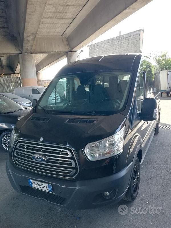 Usata Ford Transit Titanium 136 CV (100 kW) 2019 Nero Station wagon