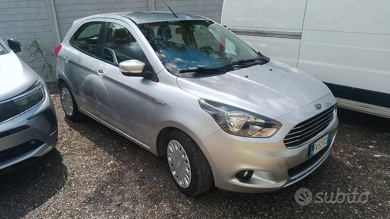 Usata Ford Ka Plus 71 CV (52 kW) 2017 Grigio Utilitaria