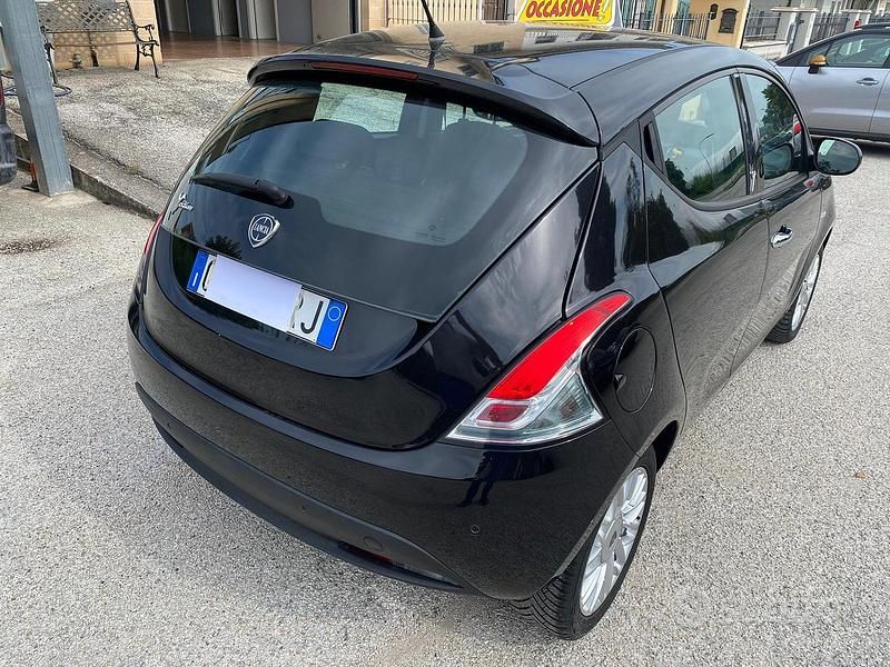 Usata Lancia Ypsilon 2014 Nero Utilitaria