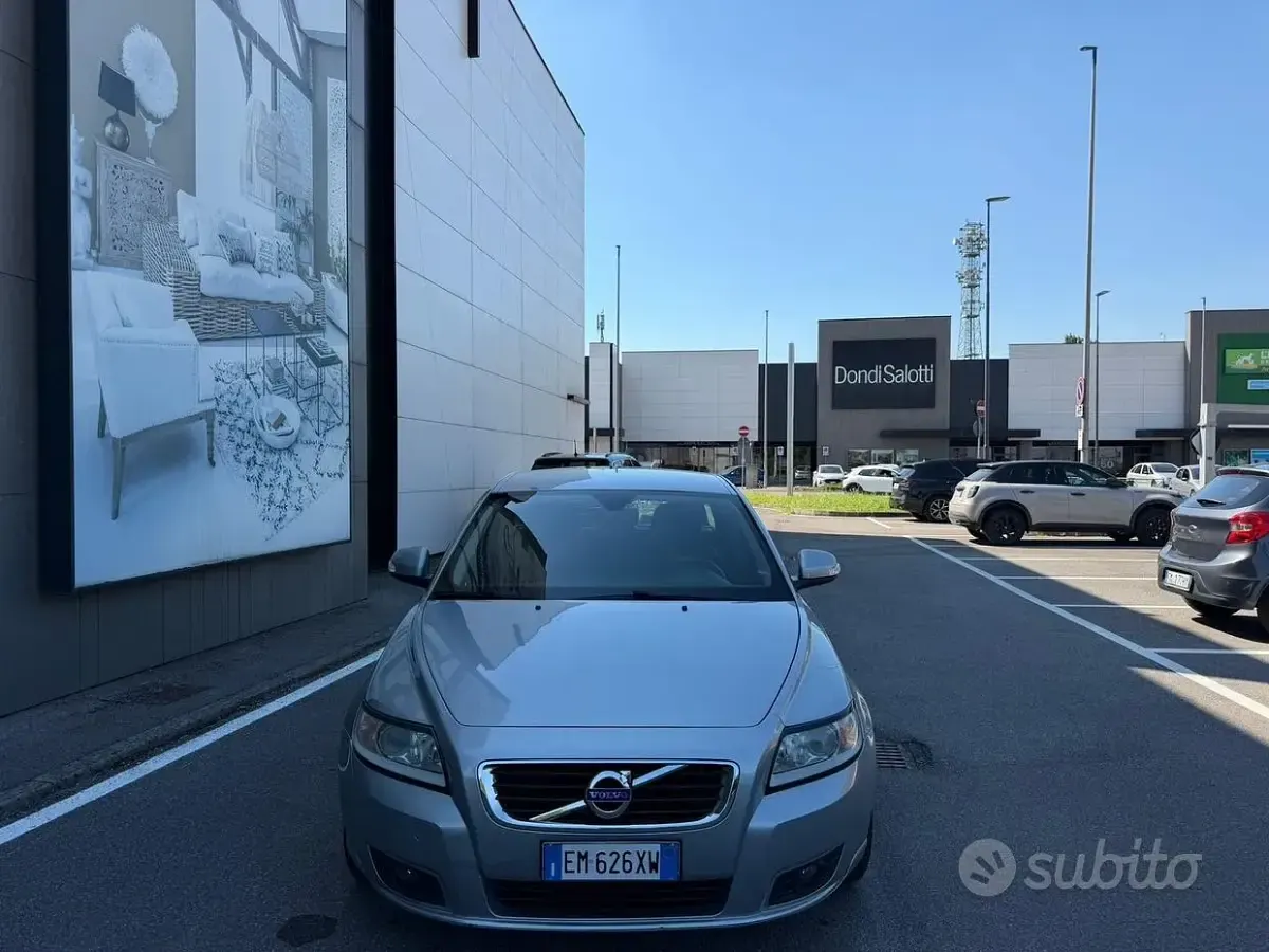 Usata Volvo V50 R-Design 115 CV (84 kW) 2012 Grigio Station wagon