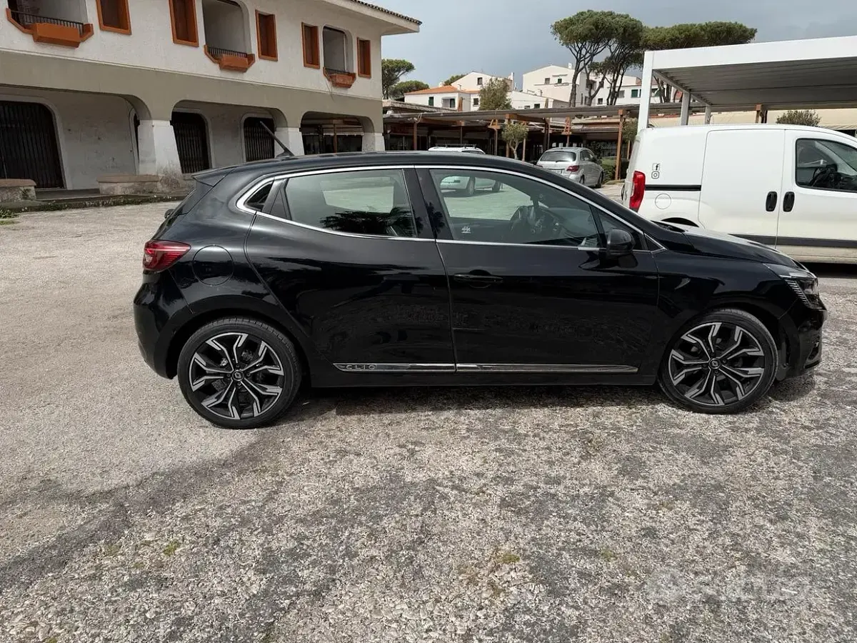 Usata Renault Clio V Intens 116 CV (85 kW) 2020 Nero Berlina