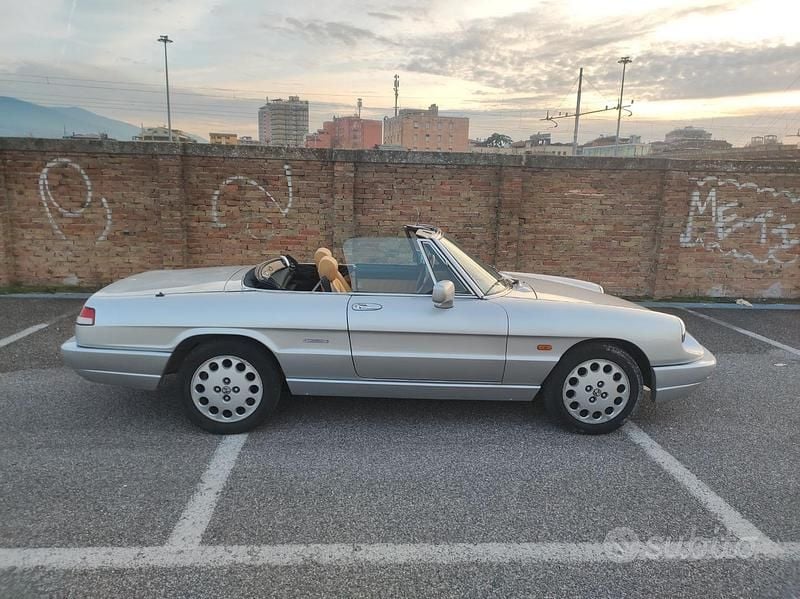 Usata Alfa Romeo Spider 128 CV (94 kW) 1990 Cabrio
