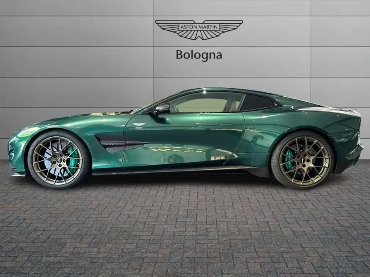 Usata Aston Martin Vanquish 835 CV (614 kW) 2025 Malachite green Coupé