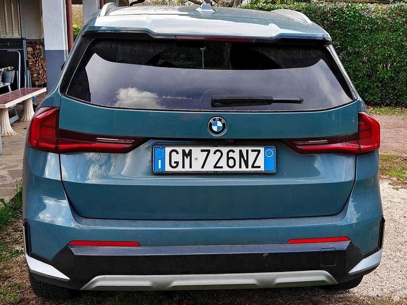 Käytetty BMW X1 xLine 197 HP (144 kW) 2023 Vihreä Katumaasturi