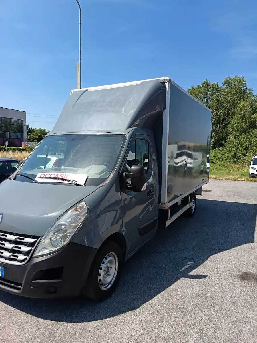Usata Renault Master 131 CV (96 kW) 2017 Grigio Furgone