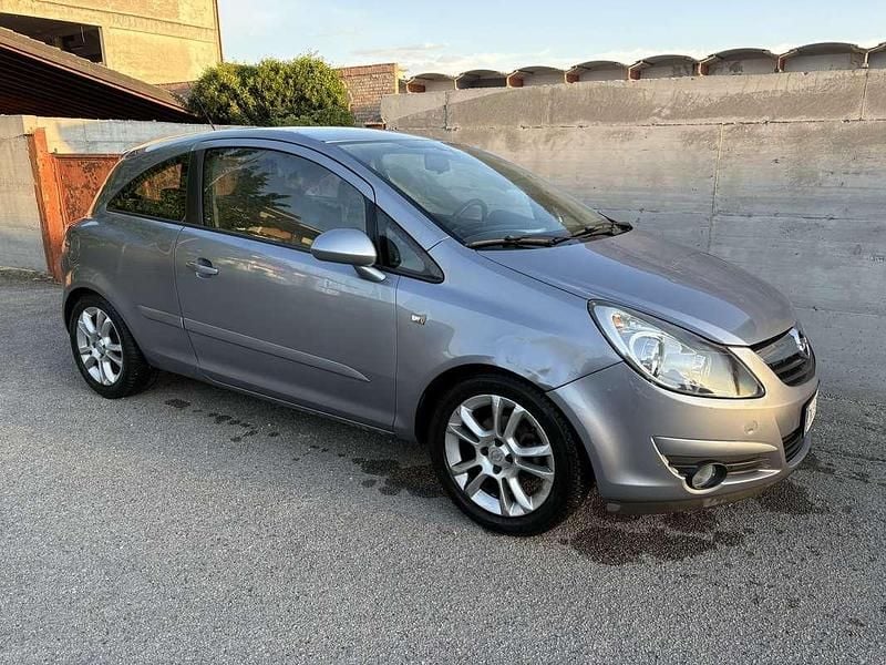 Usata Opel Corsa Enjoy 80 CV (58 kW) 2008 Blu/azzurro Utilitaria