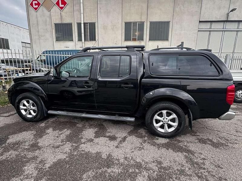 Usata Nissan Navara 190 CV (139 kW) 2011 Nero Pick-up