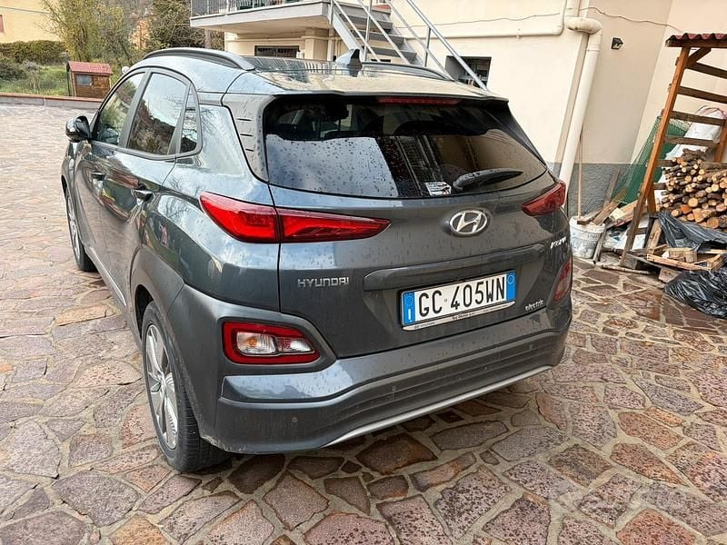 Usata Hyundai Kona 2020 Grigio SUV