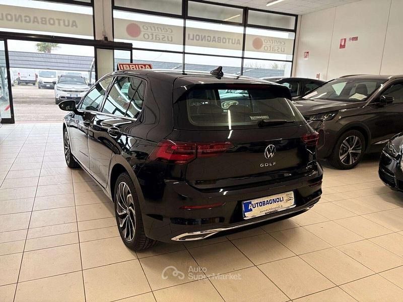 Usata VW Golf VIII Style 131 CV (96 kW) 2022 Nero Berlina