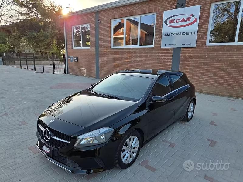 Usata Mercedes A180 Executive 122 CV (89 kW) 2017 Nero Berlina