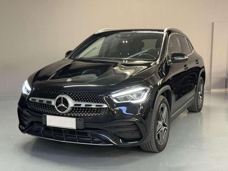Usata Mercedes GLA250 Premium 160 CV (117 kW) 2020 Nero SUV