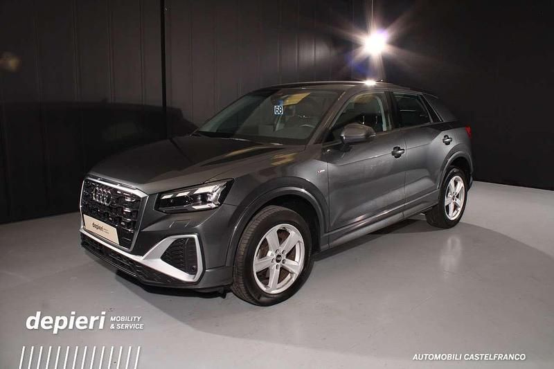 Grigio Usata 2023 Audi Q2 S-Line SUV | 29.890 € (Buon prezzo) - Immagine 1/4