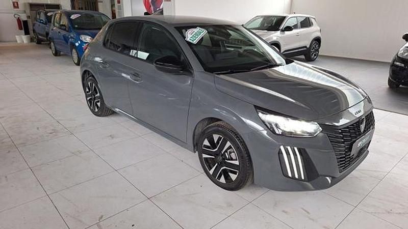 Usata Peugeot 208 Allure 101 CV (74 kW) 2025 Grigio Utilitaria