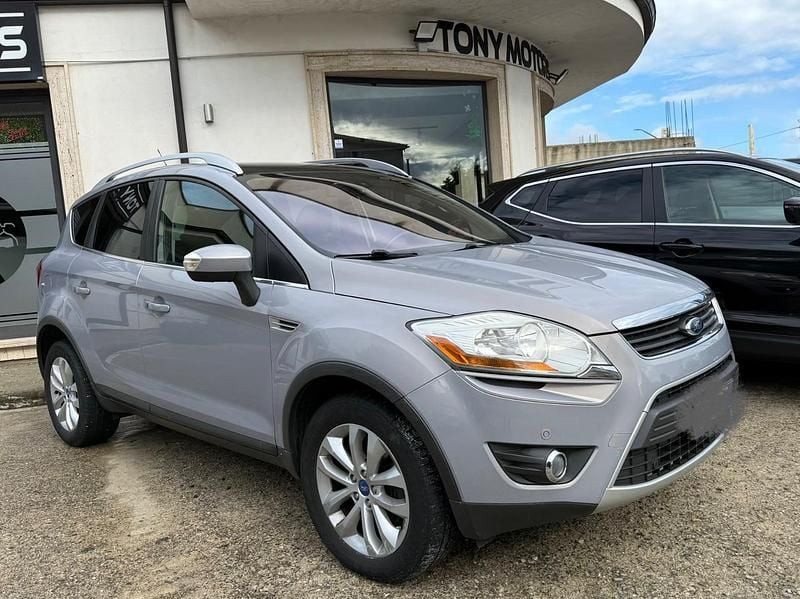Usata Ford Kuga Titanium 163 CV (119 kW) 2011 Marrone SUV